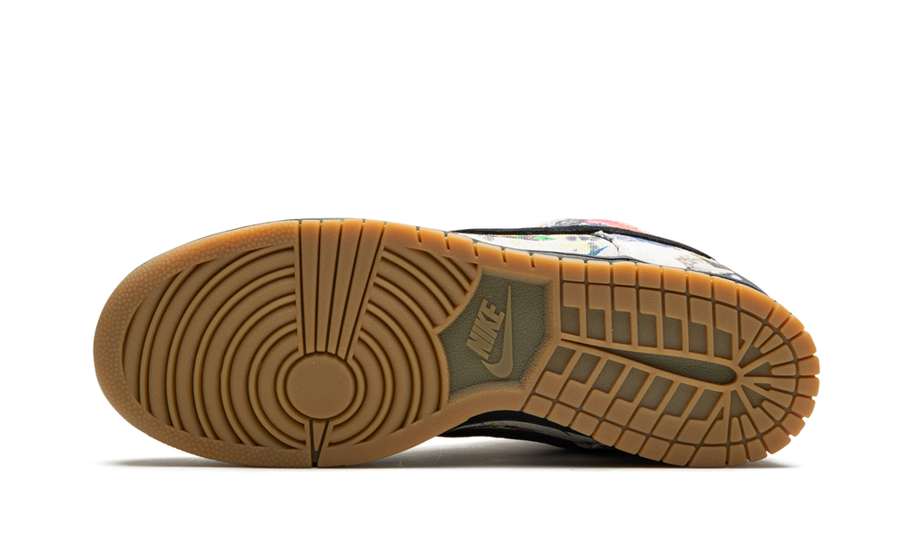 SB Dunk Low "Supreme - Rammellzee" FD8778 001