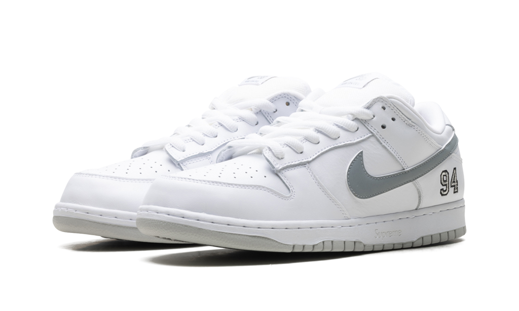 SB Dunk Low "Supreme - White" HQ8487 100