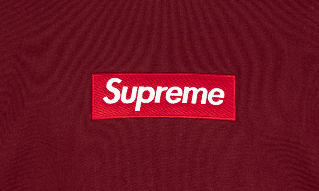 Box Logo Crewneck "FW22" SU12496