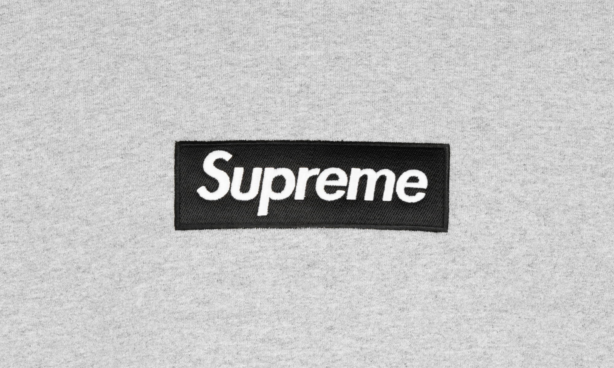 Box Logo Crewneck "FW22" SU12499