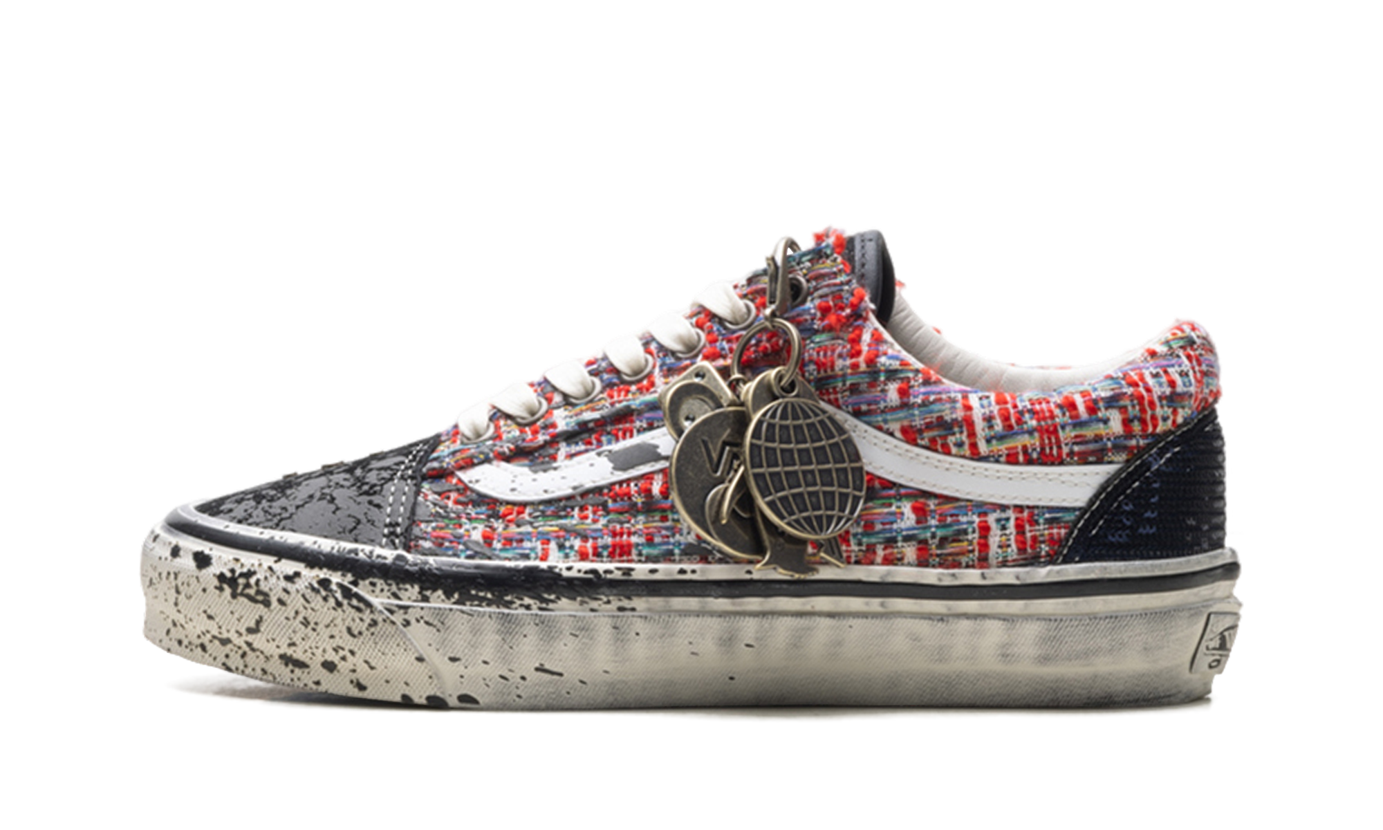 Premium Old Skool "Charms Red Black" VN000D9VBOS